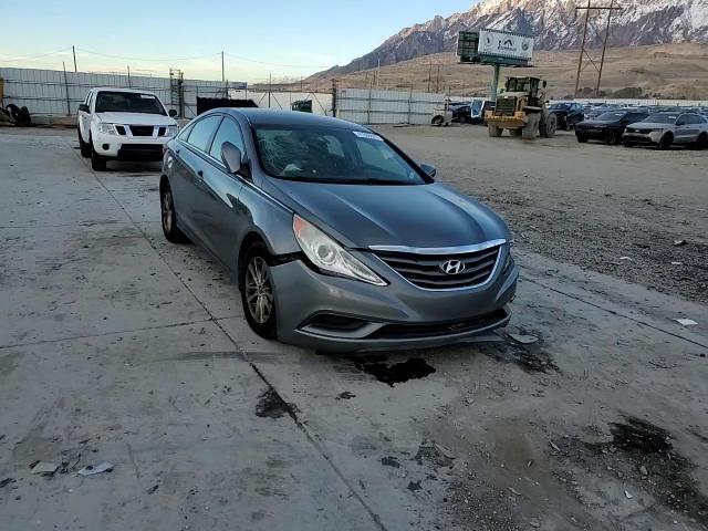2013 Hyundai Sonata - Image 11