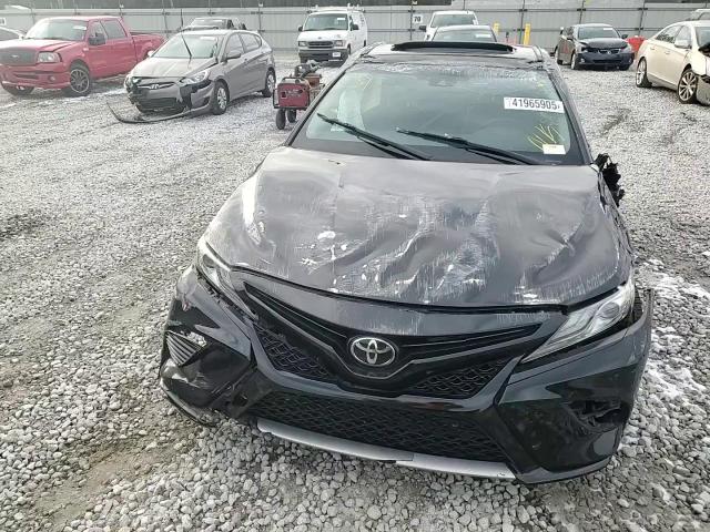 2018 Toyota Camry - Image 10