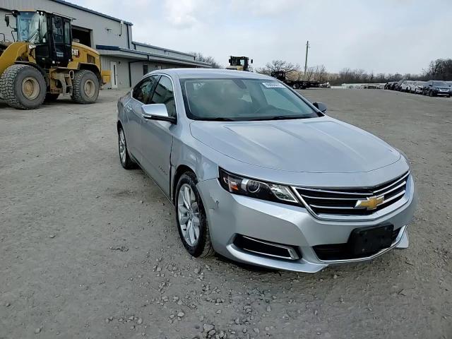 2016 Chevrolet Impala - Image 13