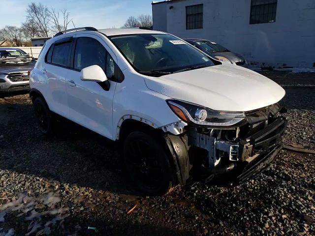 2022 Chevrolet Trax - Image 15