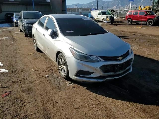 2016 Chevrolet Cruze - Image 10