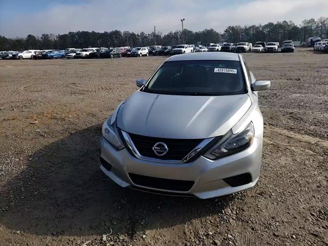 2016 Nissan Altima - Image 11