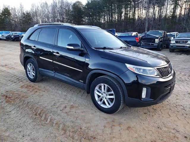2015 Kia Sorento - Image 11