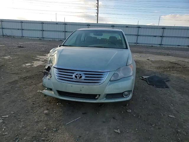 2008 Toyota Avalon - Image 11