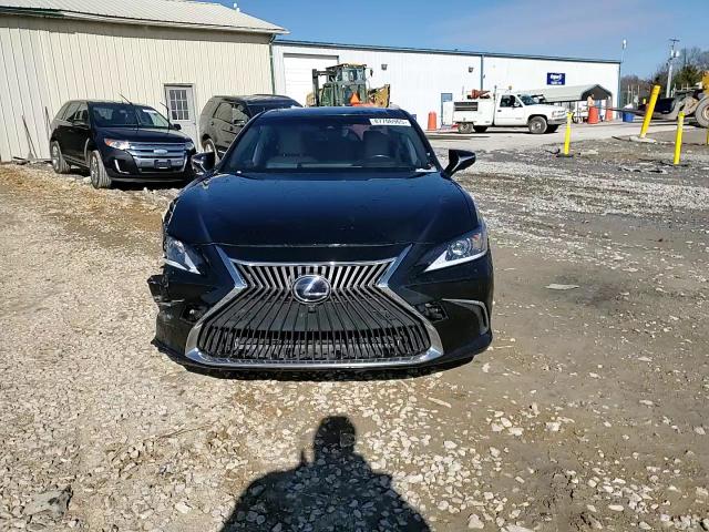2019 Lexus ES - Image 14