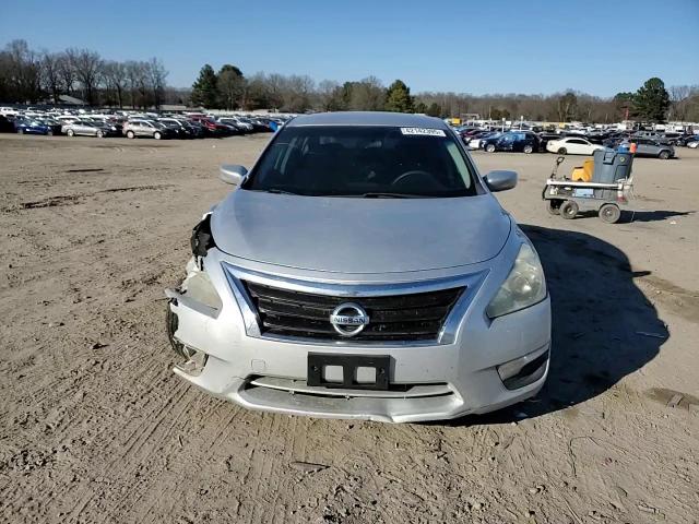 2015 Nissan Altima - Image 10