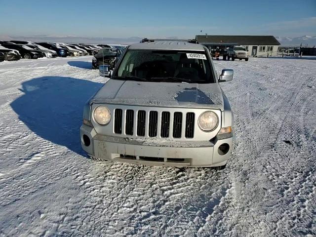 2010 Jeep Liberty (Patriot) - Image 11