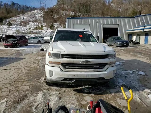 2018 Chevrolet Silverado - Image 11