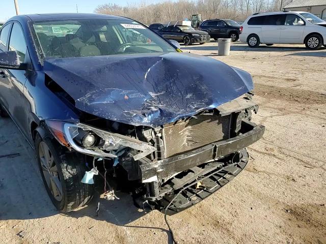 2017 Hyundai Elantra - Image 13