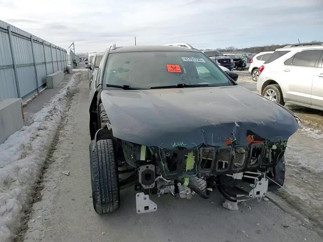 2019 Jeep Grand Cherokee - Image 12