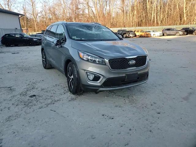 2018 Kia Sorento - Image 12
