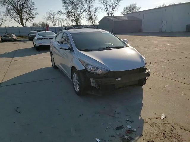 2015 Hyundai Elantra - Image 11
