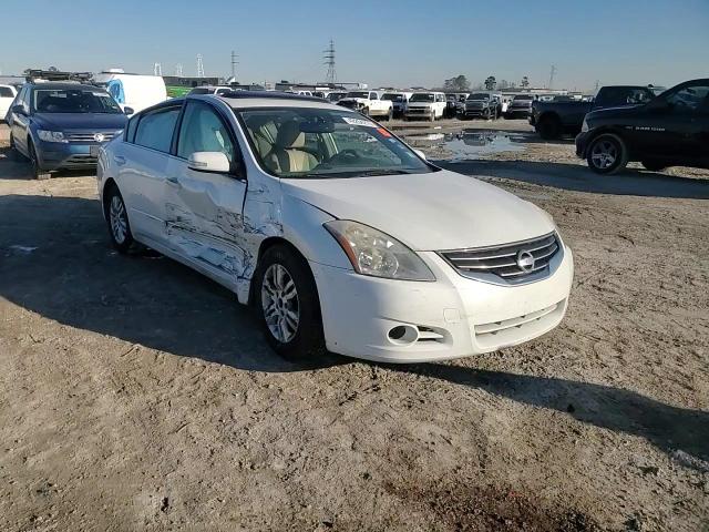 2010 Nissan Altima - Image 11