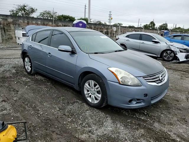 2010 Nissan Altima - Image 10