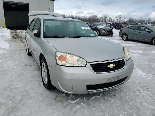2006 Chevrolet Malibu - Image 13