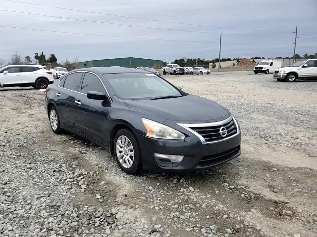 2013 Nissan Altima - Image 13