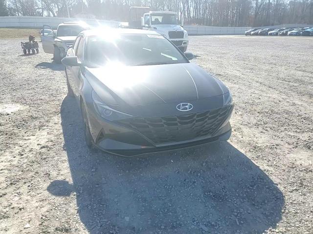 2021 Hyundai Elantra - Image 10