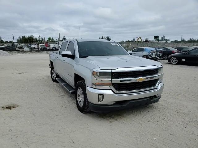 2016 Chevrolet Silverado - Image 11
