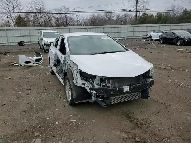 2017 Chevrolet Cruze - Image 10