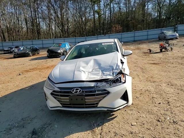 2020 Hyundai Elantra - Image 10