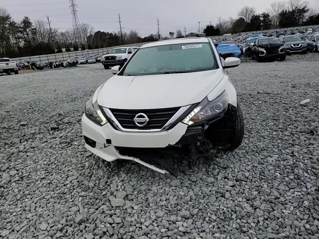 2016 Nissan Altima - Image 10