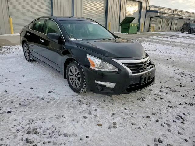 2015 Nissan Altima - Image 11