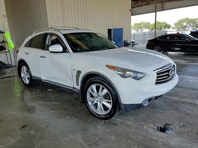 2014 Infiniti QX70 - Image 14