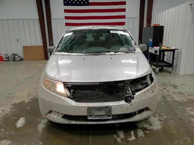 2011 Honda Odyssey - Image 11