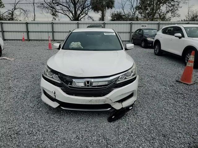 2017 Honda Accord - Image 11