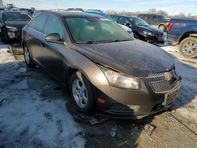 2014 Chevrolet Cruze - Image 10