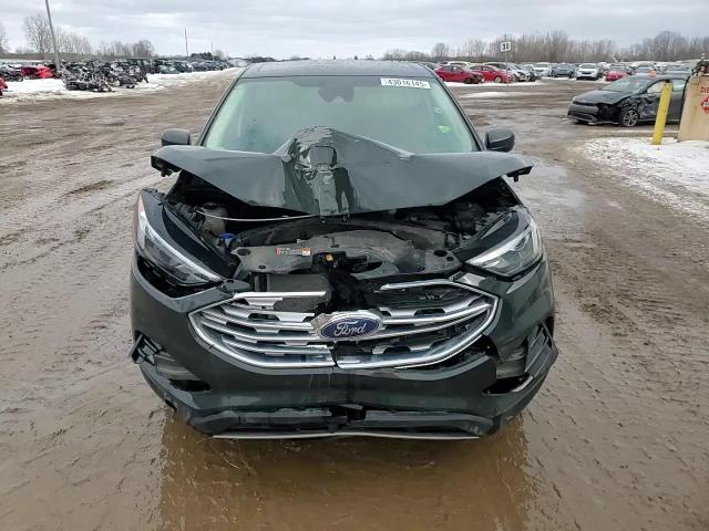 2022 Ford Edge - Image 14