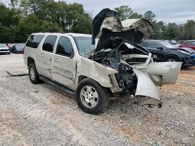 2007 Chevrolet Suburban - Image 12