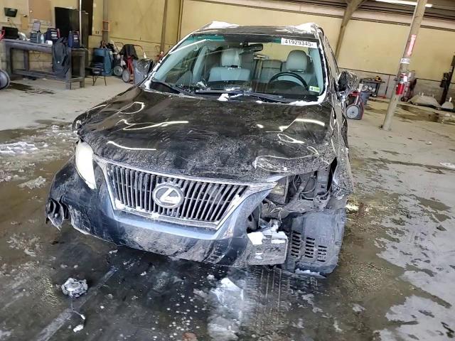 2010 Lexus RX - Image 12