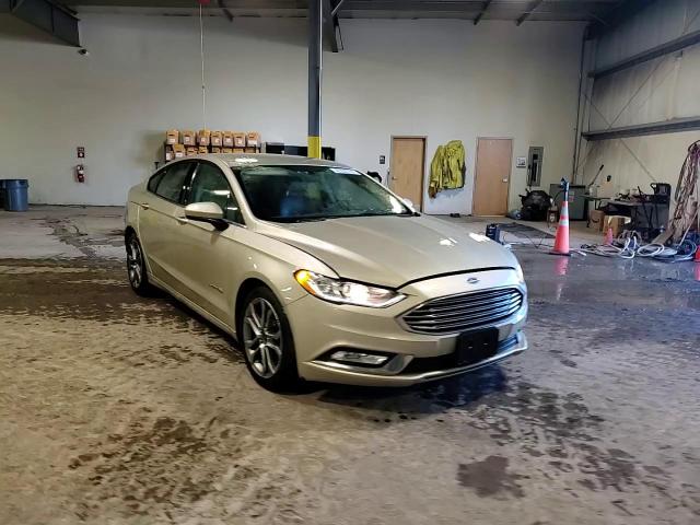 2017 Ford Fusion - Image 14