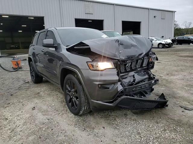 2019 Jeep Grand Cherokee - Image 14