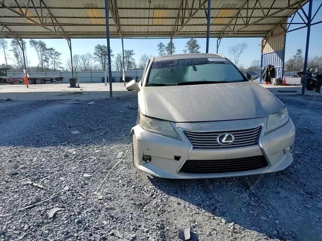 2013 Lexus ES - Image 10