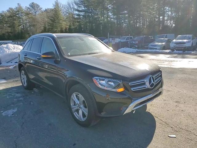 2017 Mercedes-Benz GLC - Image 12