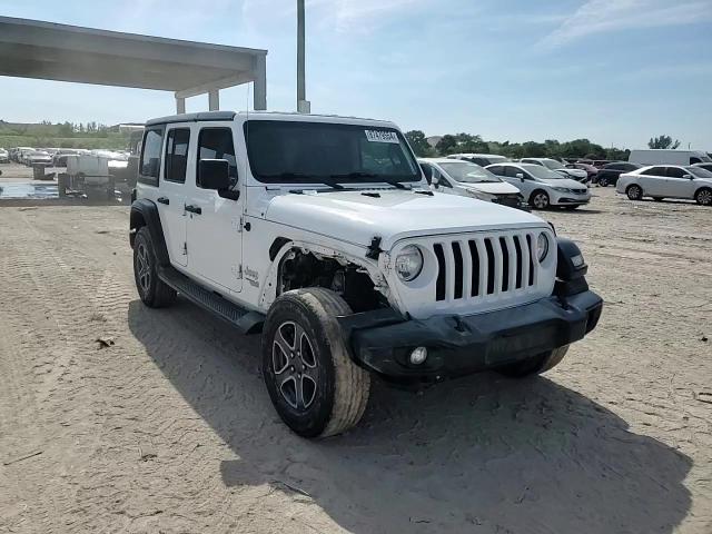 2019 Jeep Wrangler - Image 11
