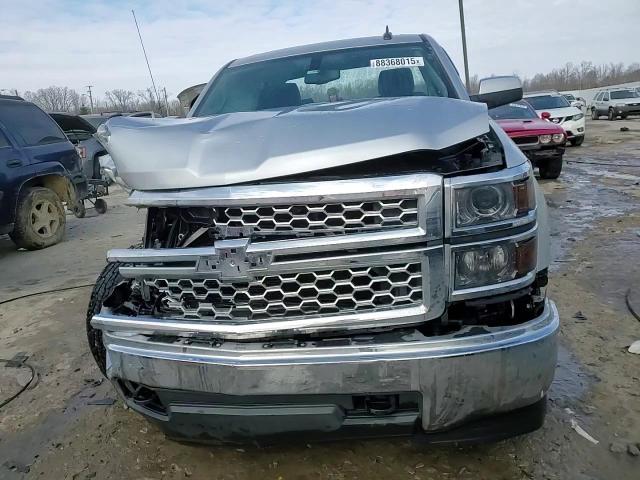 2015 Chevrolet Silverado - Image 13