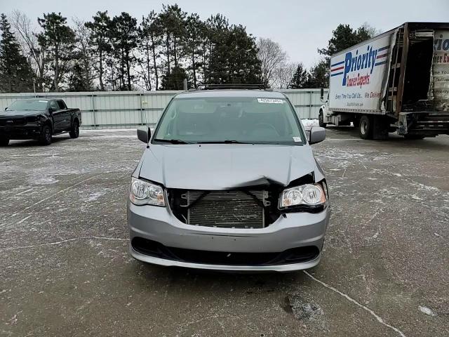 2016 Dodge Caravan - Image 12