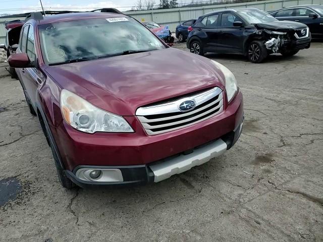 2012 Subaru Outback - Image 12