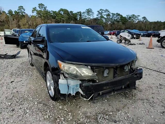 2014 Toyota Camry - Image 14