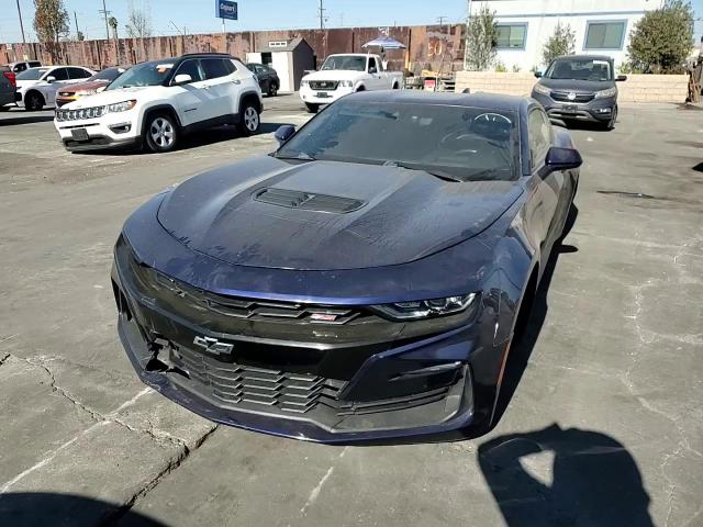 2019 Chevrolet Camaro - Image 10