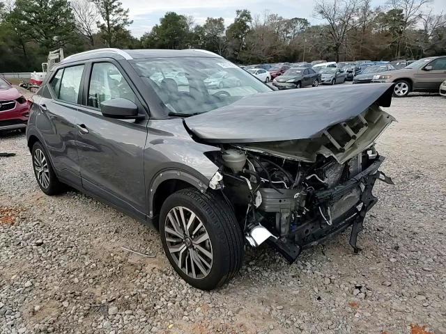 2021 Nissan Kicks - Image 10