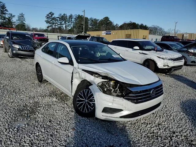 2021 Volkswagen Jetta - Image 13