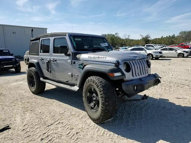 2018 Jeep Wrangler - Image 14