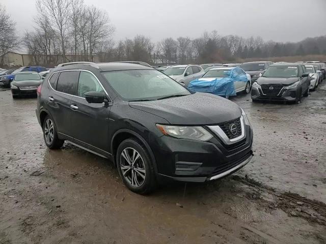 2019 Nissan Rogue - Image 11