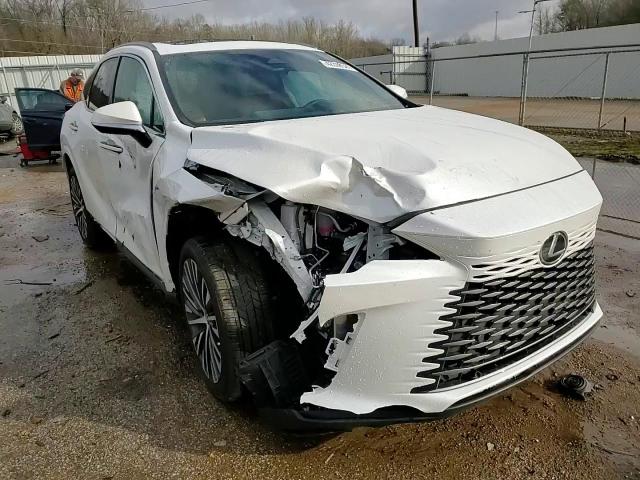 2024 Lexus RX - Image 11