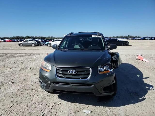 2011 Hyundai Santa Fe - Image 11