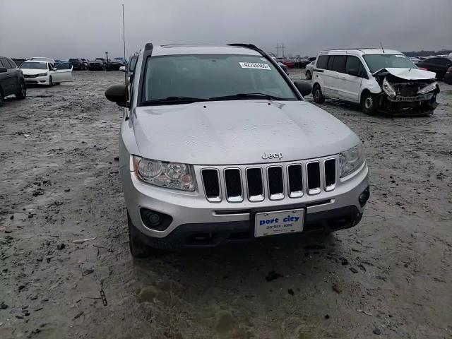2012 Jeep Compass - Image 11